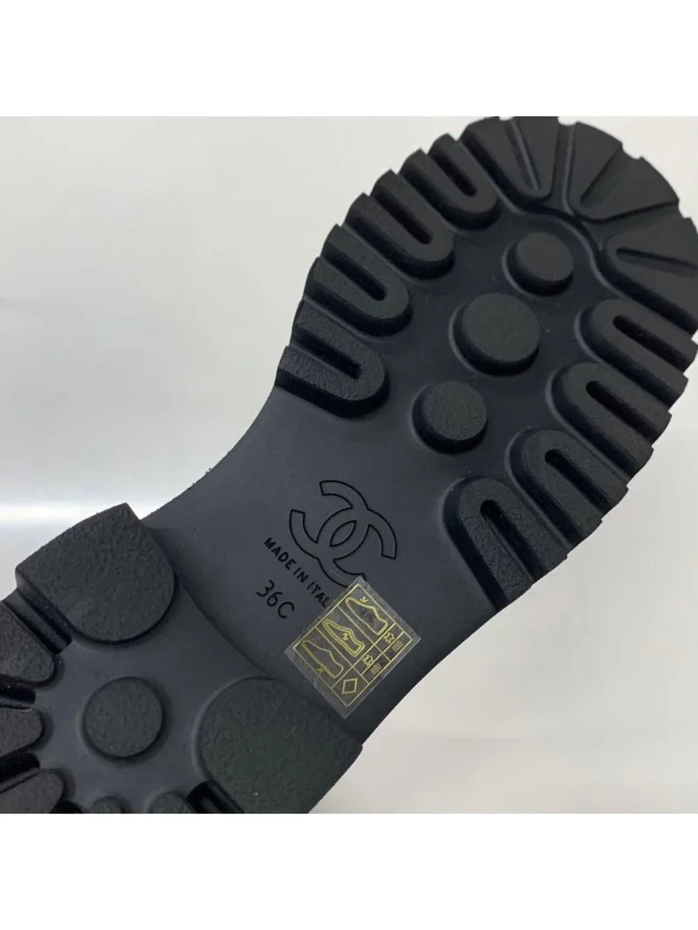 CHANEL brand size